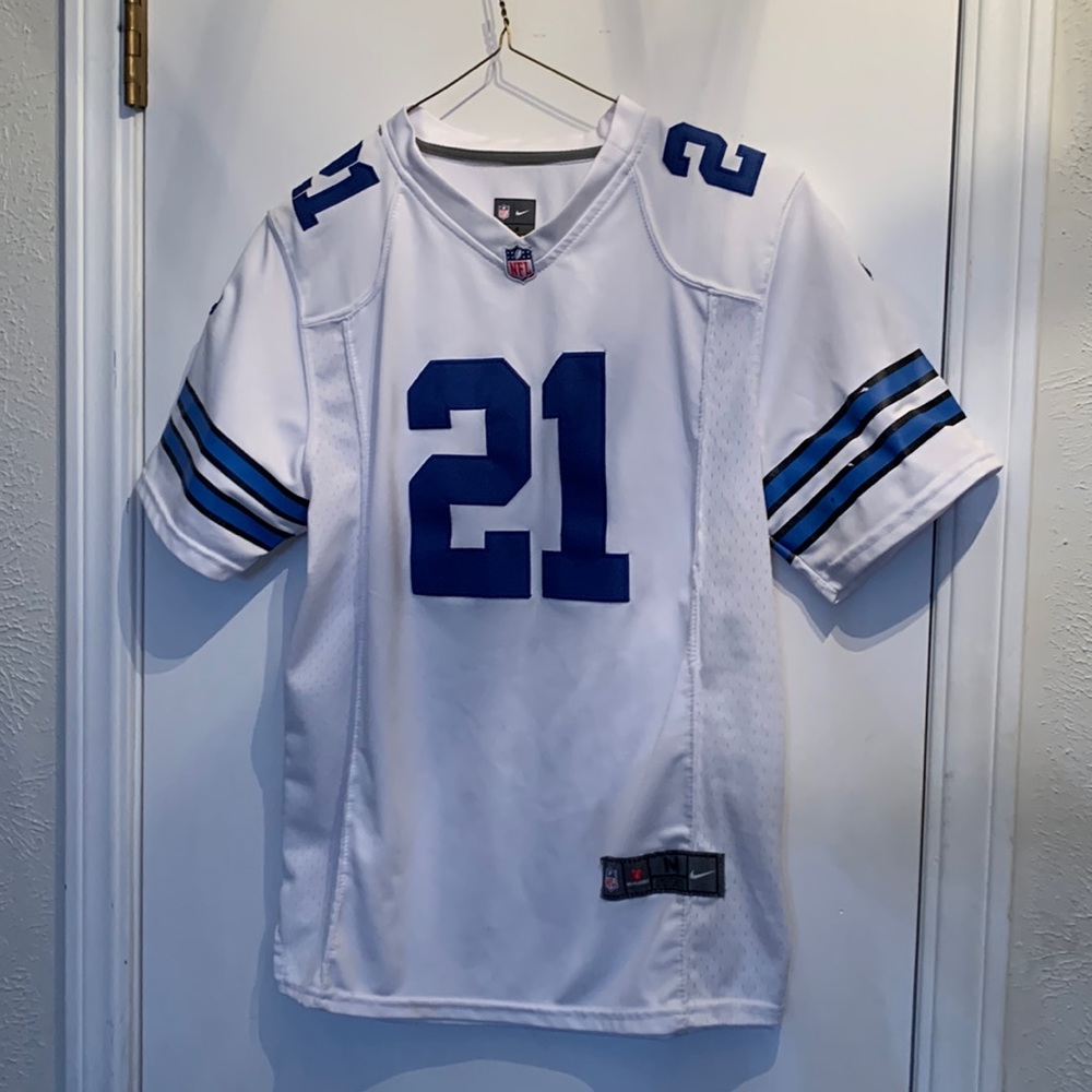 Dallas cowboy jersey – Elliott